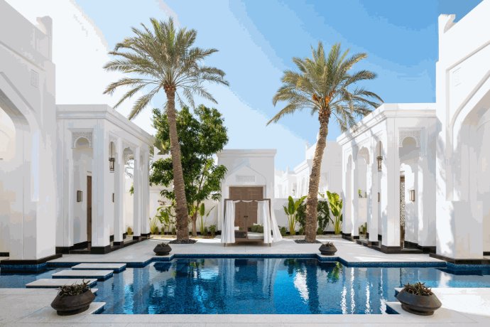 Raffles Al-Areen Palace